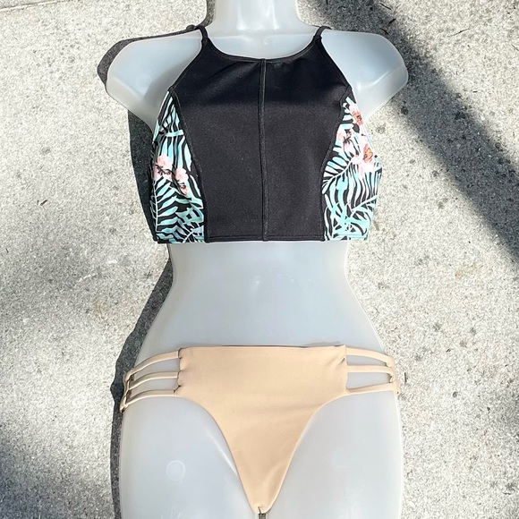 Bettinis Nude Strappy Bikini Bottom Size M Lowrise Surfer Free People Cheeky - Picture 1 of 7